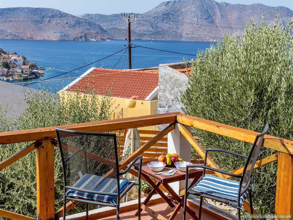 Fotinis Cottage Symi Bagian luar foto